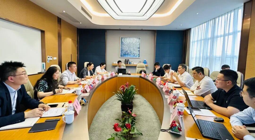 科大讯飞总裁吴晓如一行来校开展交流 共启中医药与人工智能校企合作新篇章