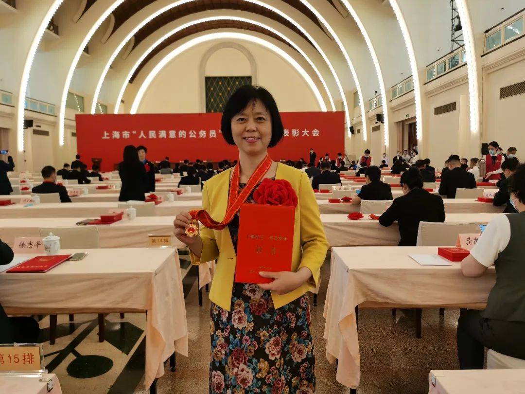 6项！beat365官网系统2人和4个集体分获2022年上海市五一劳动奖章、五一劳动奖状和工人先锋号