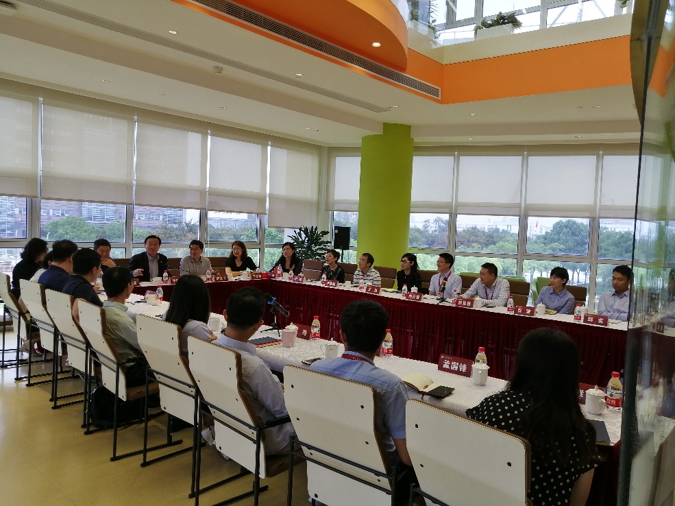 beat365官网举行新引进青年学者座谈会