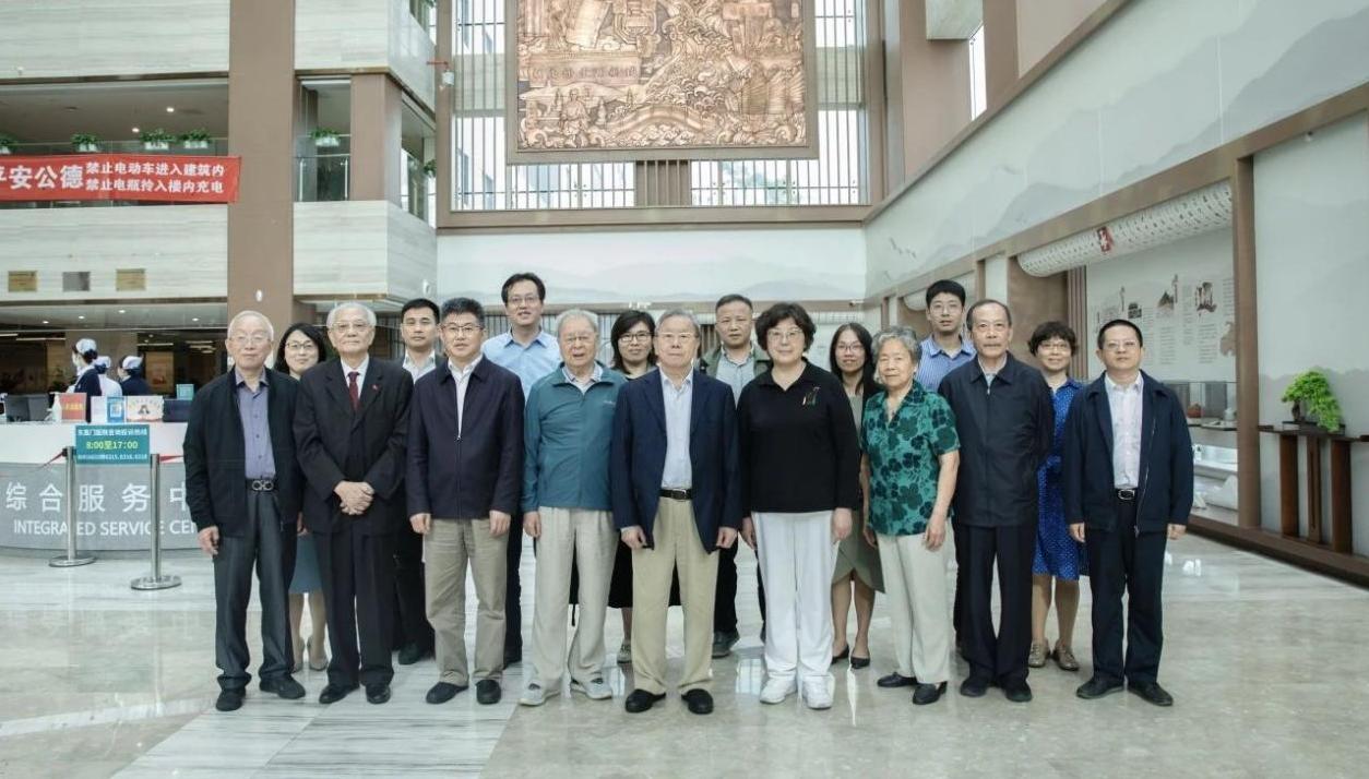 beat365官网专家委员会主任委员施杞一行赴北京中医药大学调研