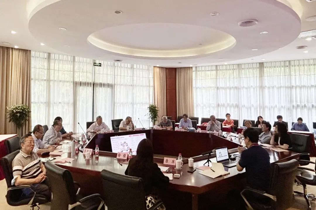 校专家委员会召开学校人才工作调研会