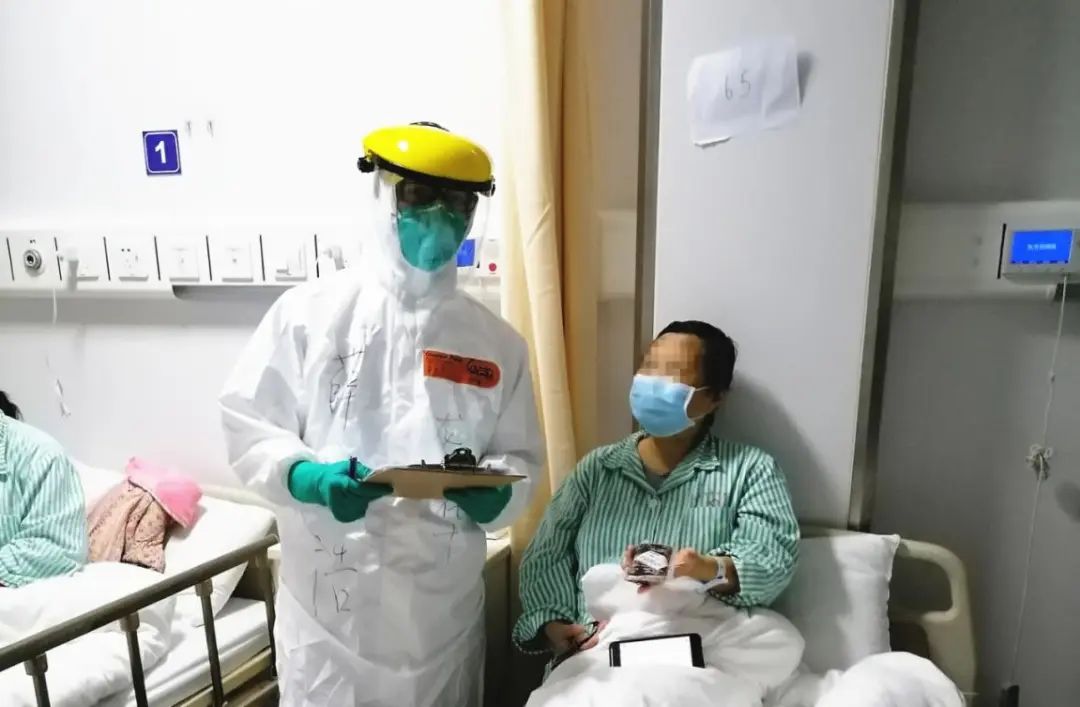 beat365官网系统医务人员积极支援上海市公共卫生临床中心