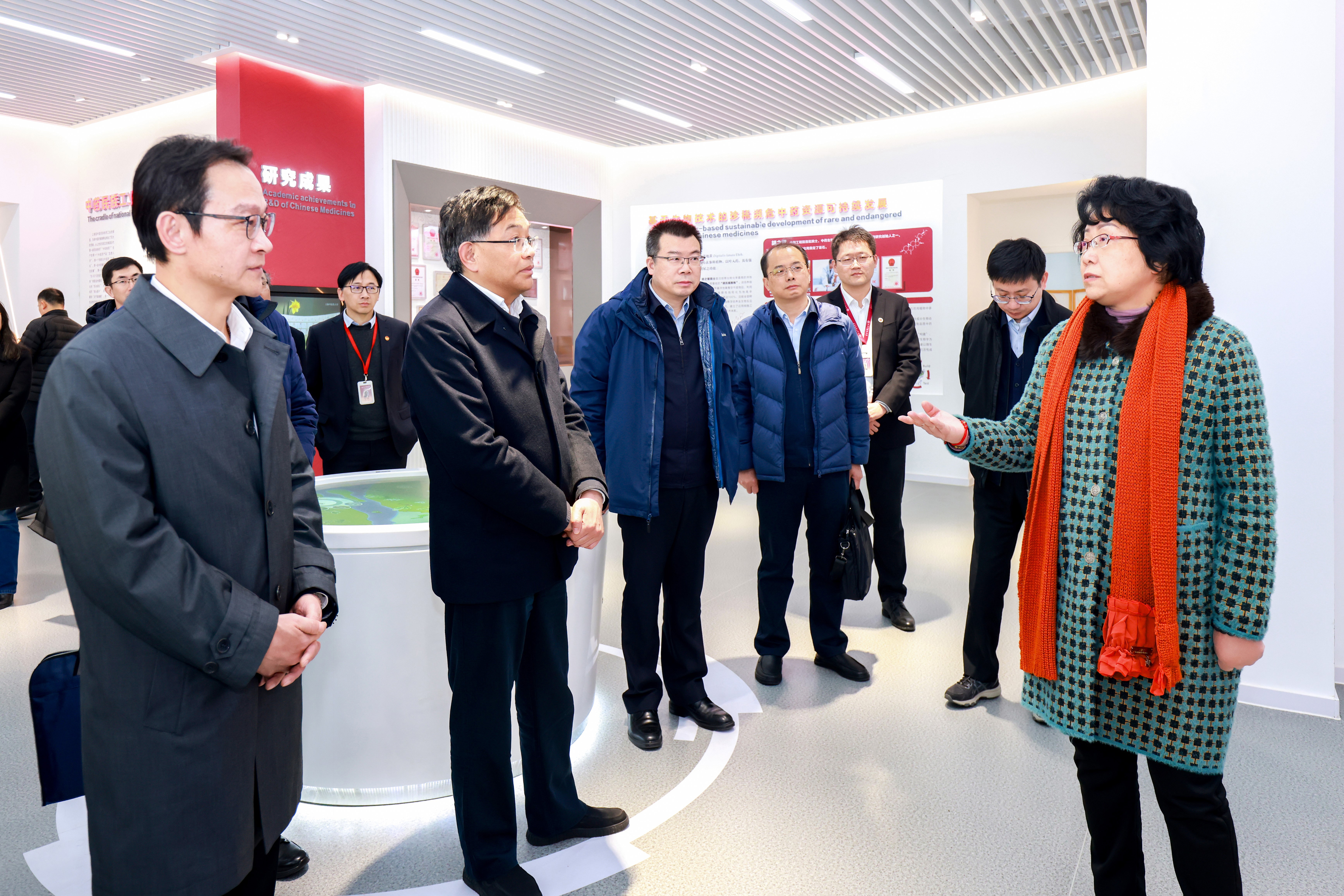 教育部副部长翁铁慧一行来beat365官网指导调研