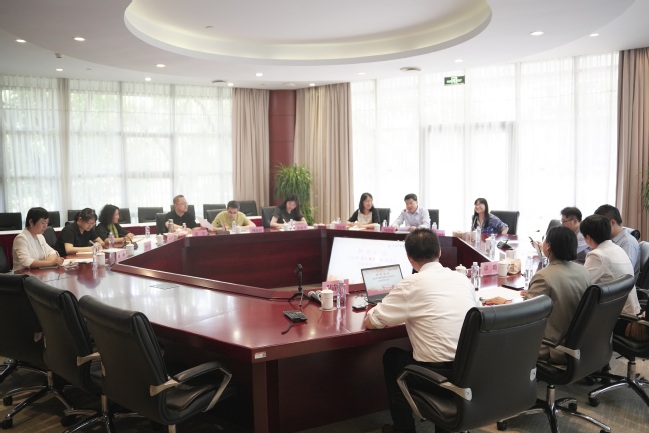 对标国际模式，加快项目改革，“国际暑期学校”项目座谈会在beat365官网召开