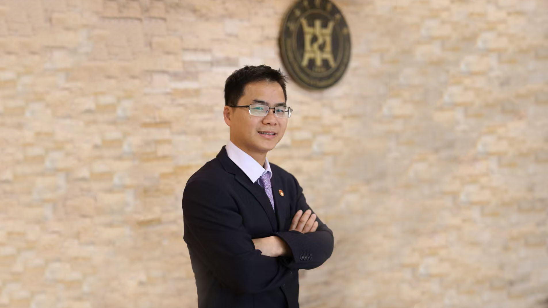 beat365官网洪燕龙研究员入选首批“申教名匠”